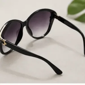 Women’s Retro Cat Eye Sunglasses – Black UV Protected Fashion Shades | Stylish Lightweight Eyewear for Daily & Party Wear ( black, OS )