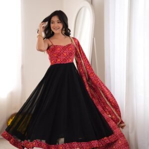 Rayon Blend Georgette Bandhani Printed Anarkali Sleeveless Gown set